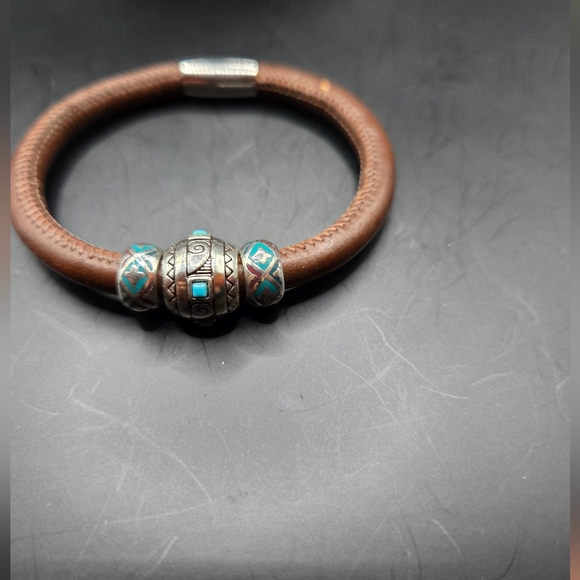 Brighton Brown Leather Bracelet w/ Silver Tone Turquoise Beads | Magnetic Clasp - Picture 3 of 9